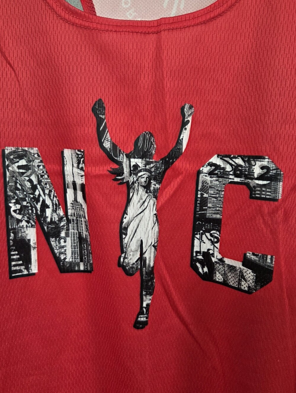 New Balance New NYC 2022 TCS Marathon Red Tank Womens XS Running Athletic - Picture 3 of 12